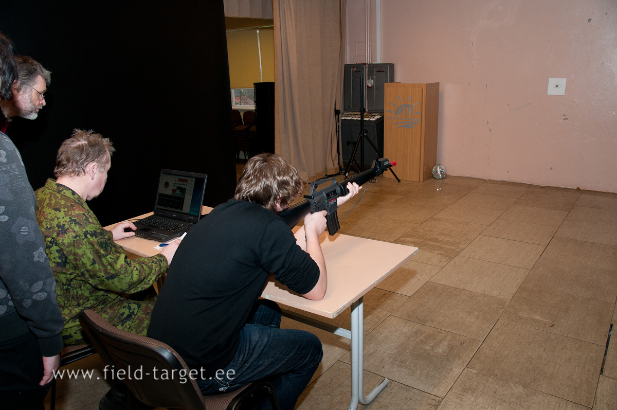 Simulaatori häälestamiseks sobis istuv asend